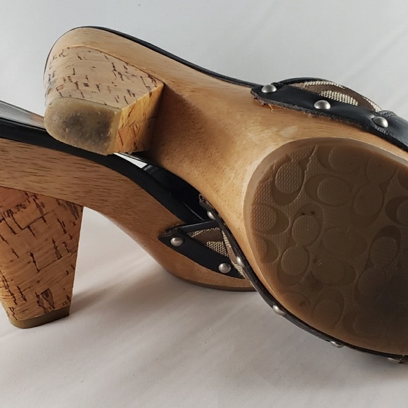 Coach Illisa Heels - Picture 6 of 6